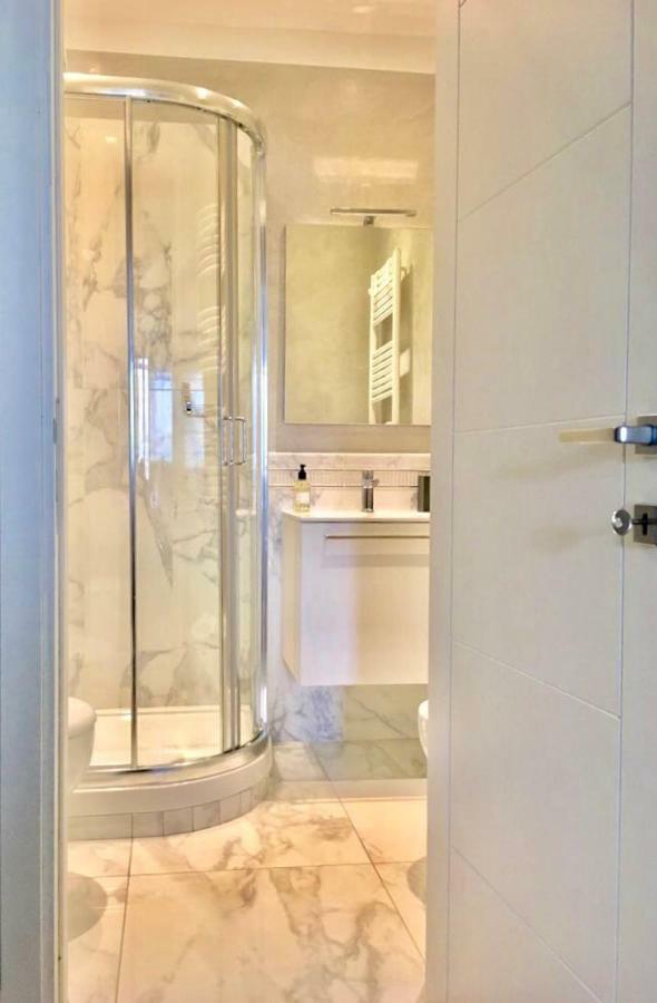 Booking Florence Ngoại thất bức ảnh
