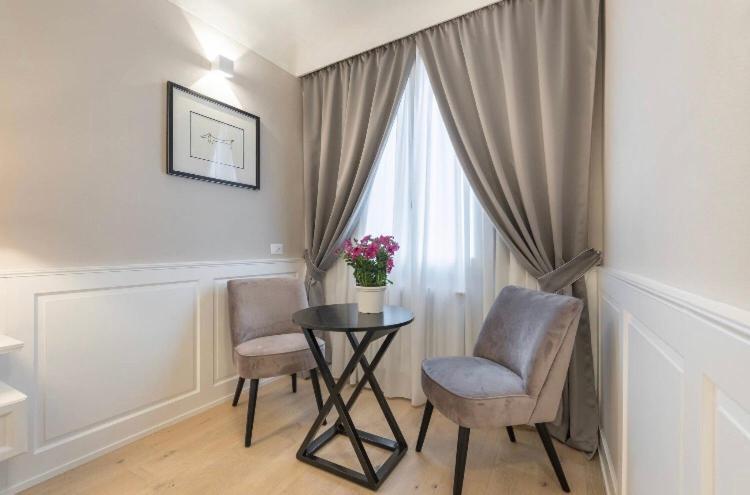 Booking Florence Ngoại thất bức ảnh