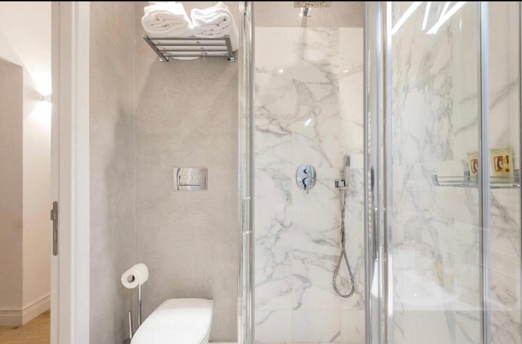 Booking Florence Ngoại thất bức ảnh